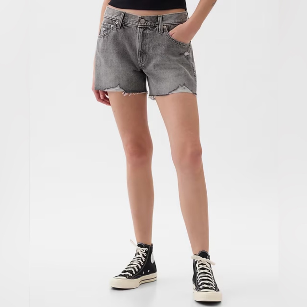 GAP Low Rise Stride Denim Shorts - Picture 3 of 9